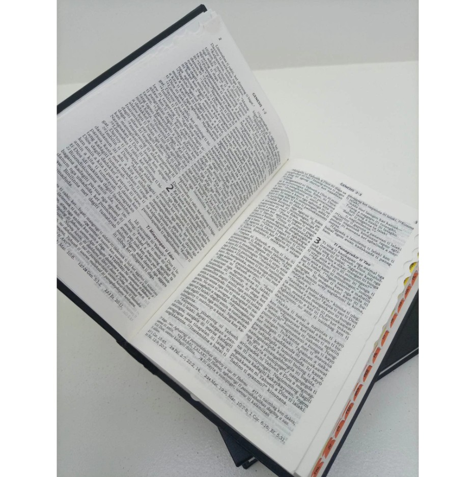 PCBS Ilocano Bible Small Compact (NAIMBAG A DAMAG BIBLIA/POINT TYPE 6.5) Black - Hardcover Book - Image 2